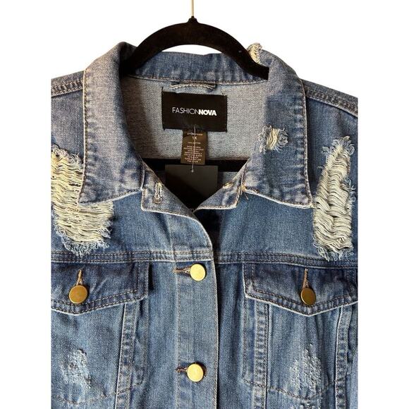 Fashion Nova Itz Fray Fray Jacket Medium Blue Wash size 1X Distressed Destroyed - Picture 2 of 13